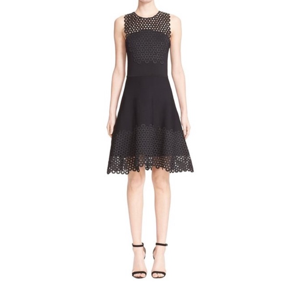 Lela Rose Dresses & Skirts - Lela Rose Circle Lace A Line Mini Dress